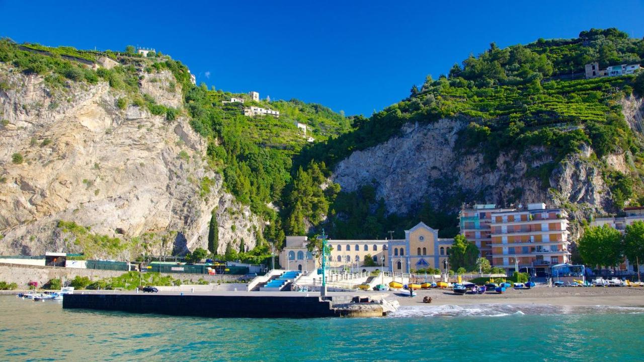 Sapore Di Mare Holidays Майори Екстериор снимка
